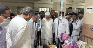 হাম আক্রান্তদের দেখতে হাসপাতালে জামায়াত আমির